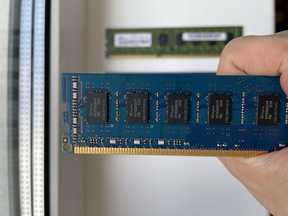 Оперативна памʼять DDR3 16GB Hynix 4 по 4GB на 1600 Mhz