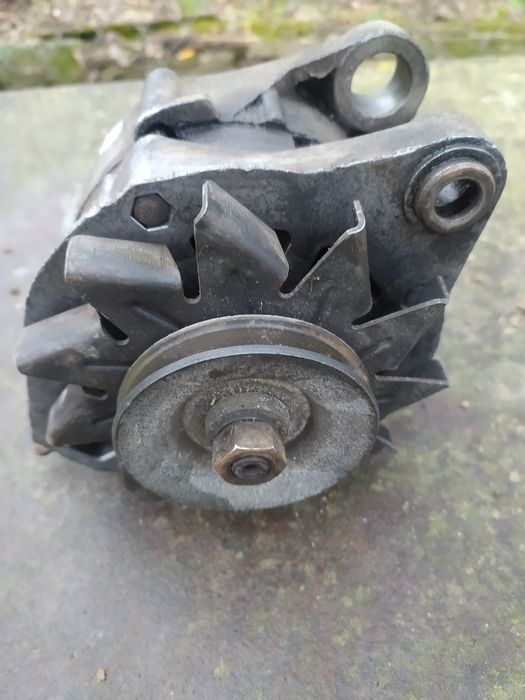 Продаю генератор на Таврию - Славуту - Ваз