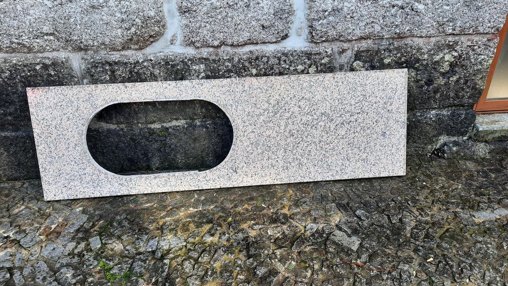 Pedra de granito ideal para uma banca