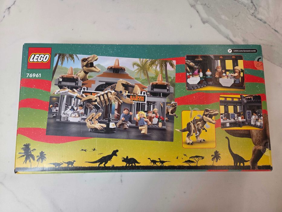 LEGO 76961 Centrum dla odwiedzających atak Tyranozaura i Raptora