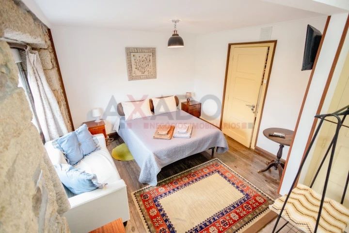 Imóvel de grande área com alojamento local na Serra da Estrelal