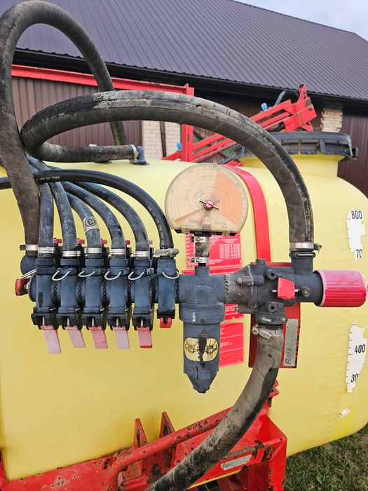 Opryskiwacz Rau 800l 12m