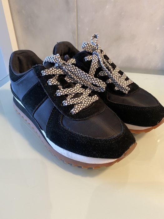 Sapatilhas pretas para Sra ou criança tam 36