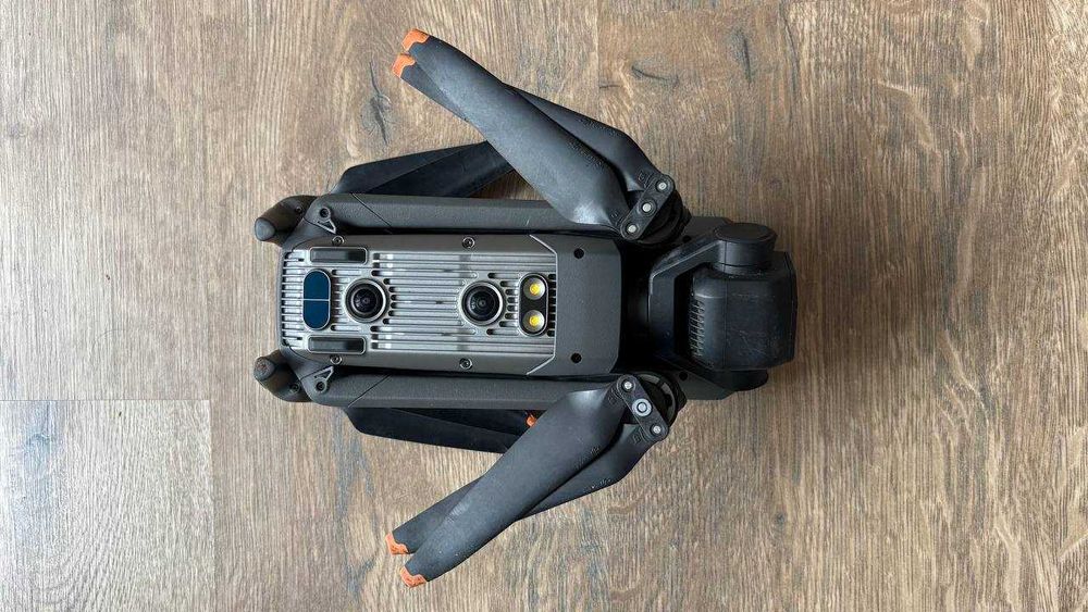 Квадрокоптер Mavic 3 Б/У комплект + пульт