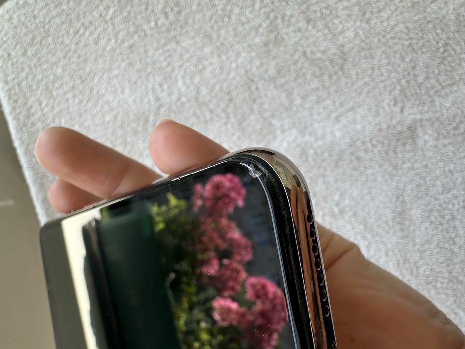 USZKODZONY iPhone XS Max na części