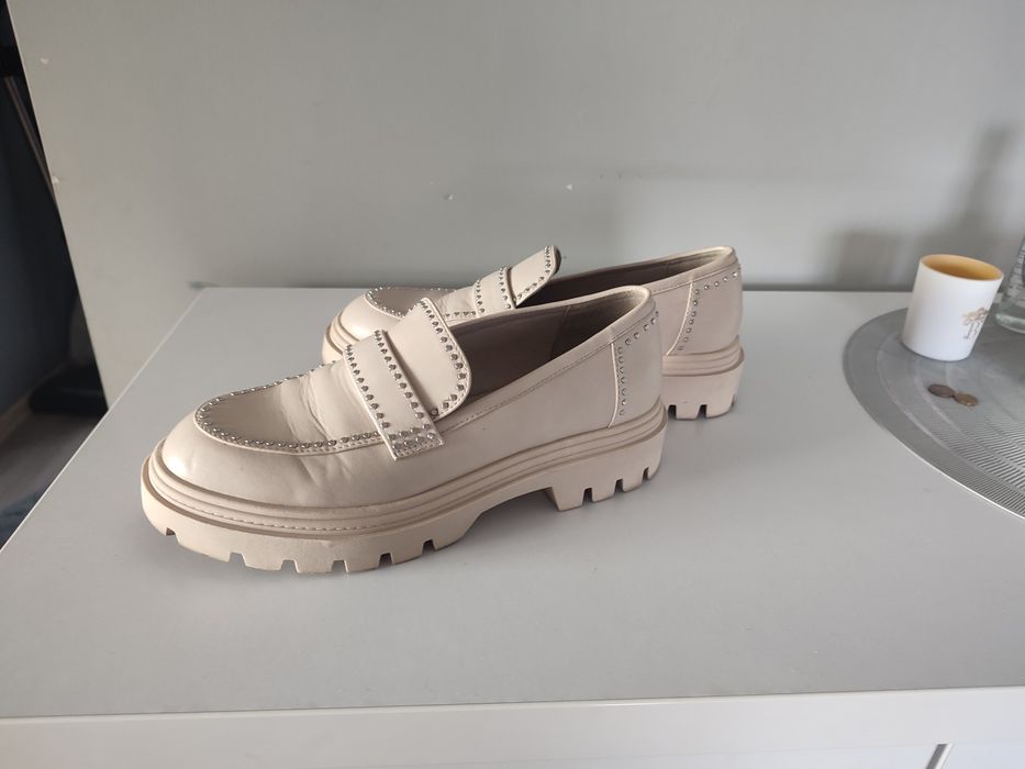 Buty beżowe damskie