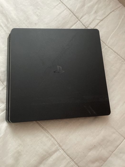 PS4, FIFA 20 & 22, The Last of Us, Batman, Call of Duty: Black Ops 4…64171745333121121