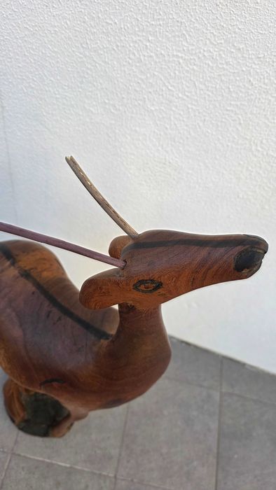 Decoração Madeira - Gazela a Amamentar