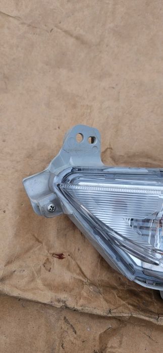 Mazda 3 III przedni lewy halogen kierunkowskaz 2013-