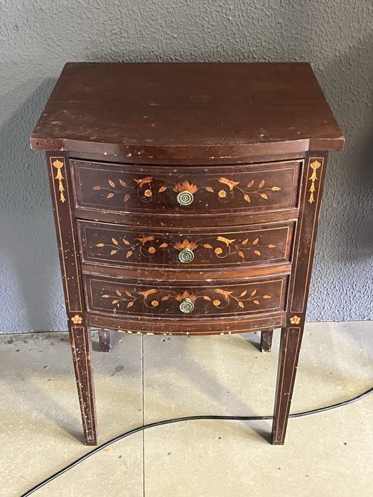 Mesa Vintage estilo dona Maria