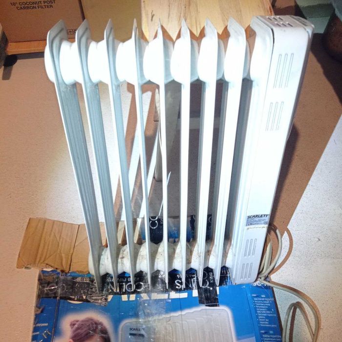 Масялянный обогреватель 2000 Вт Scarlett