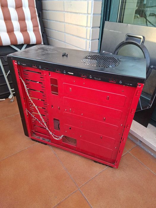 Caixa Pc Antiga Usada MAS FUNCIONAL!510935001633935361