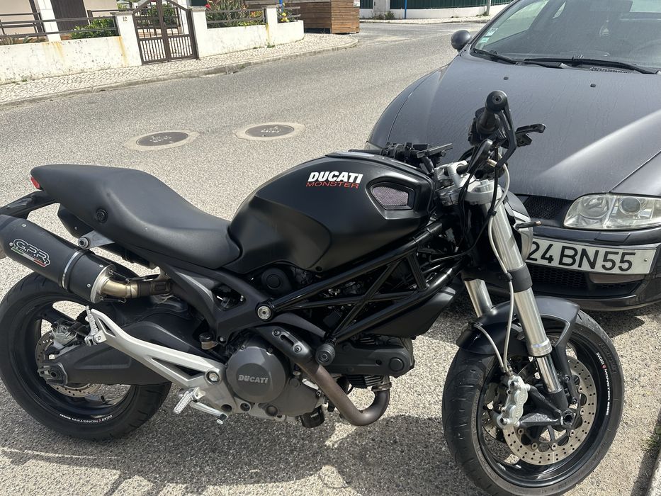 Ducati monste  696
