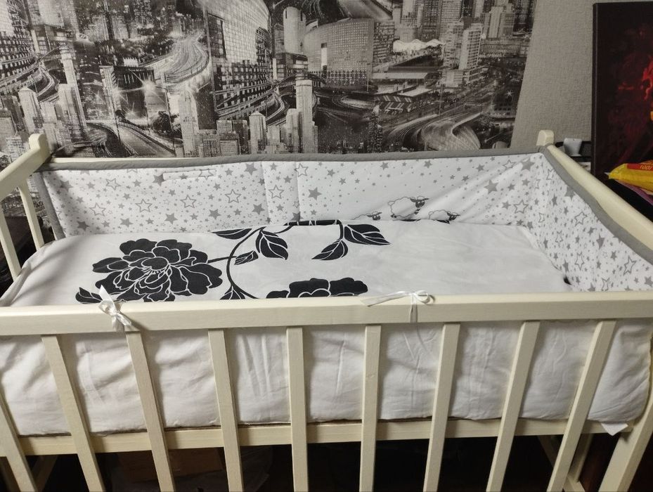 Продам кроватку 500 грн дитячу