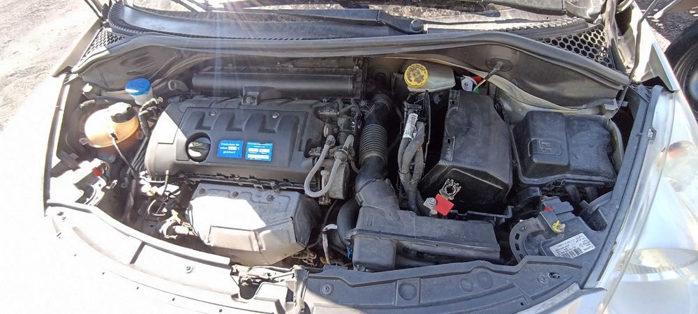 peugeot 207 1.4 b 10FGA 8fs lak ets lift  samochód na części