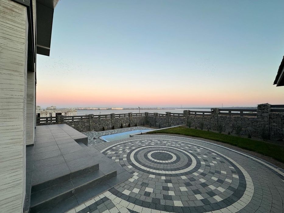 Автономный дом с бассейном