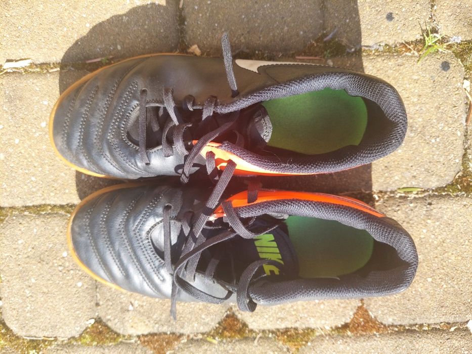 Halówki nike.Stan bdb.Rozmiar 38,5.Wkładka 24 cm.