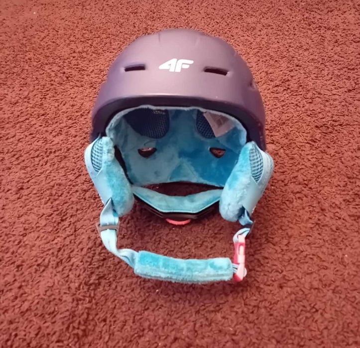 Kask narciarski 4F  r. M(55-58) + Gogle