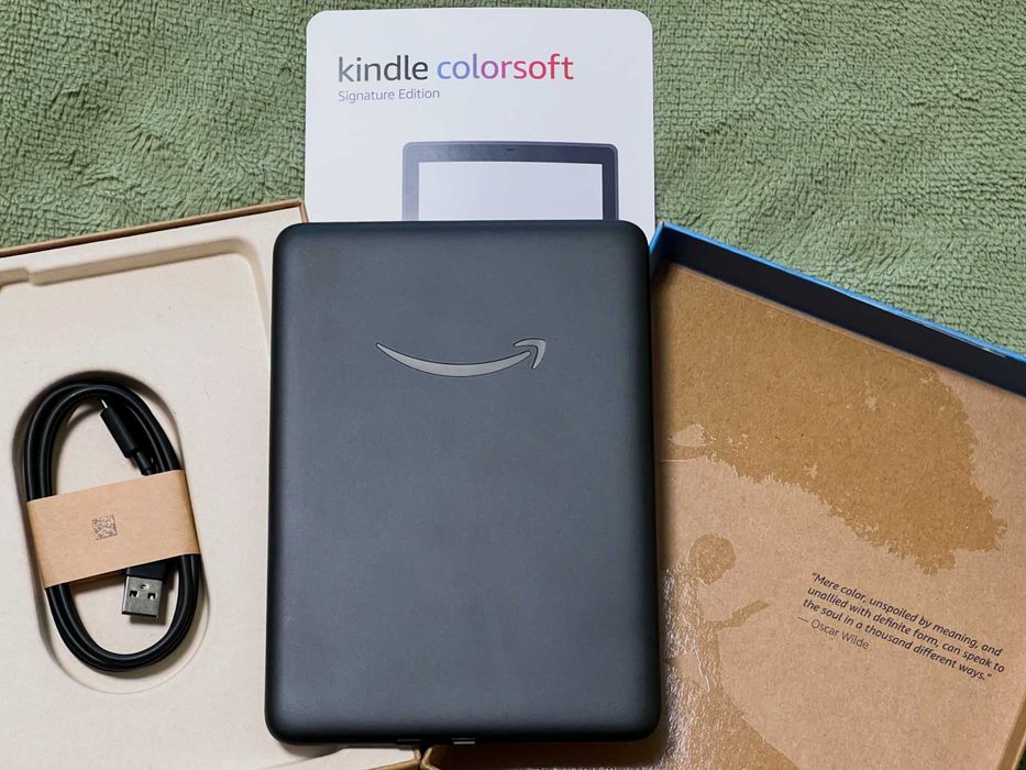 Amazon Kindle Colorsoft Signature Edition (32GB) — новий рідер + чохол