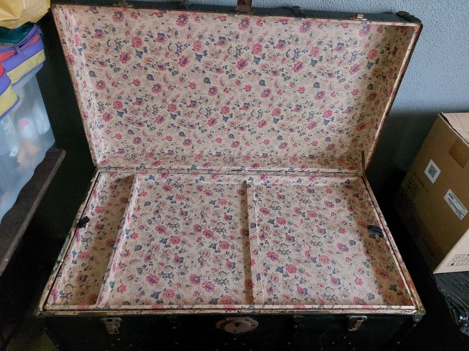 Vendo baú em bom estado