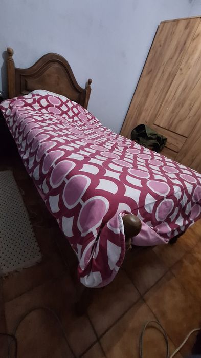 Cama solteira + colchão
