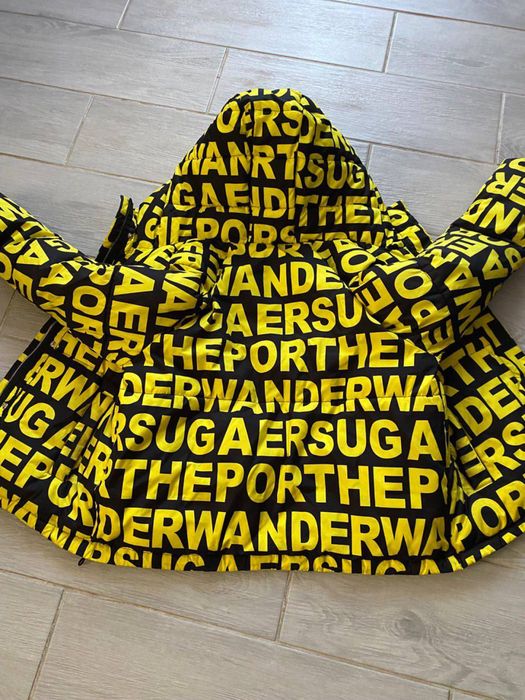 Куртка яскрава