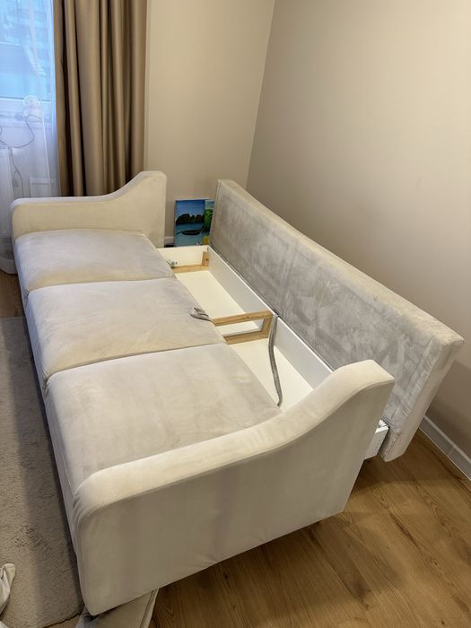 Sofa / Kanapa 3-osobowa z funkcją spania i pojemnikiem, b. dobry stan