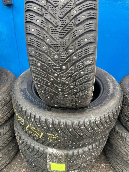 GoAuto Nokian 215 60 r16 7mm 22рік к-т купити Київ