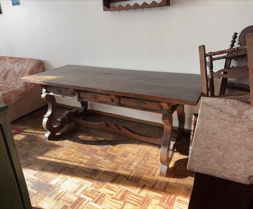 Mesa em madeira rustica