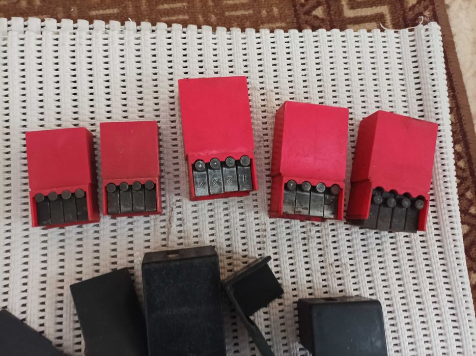 2 Tarraxas Manuais (maquina roscas)