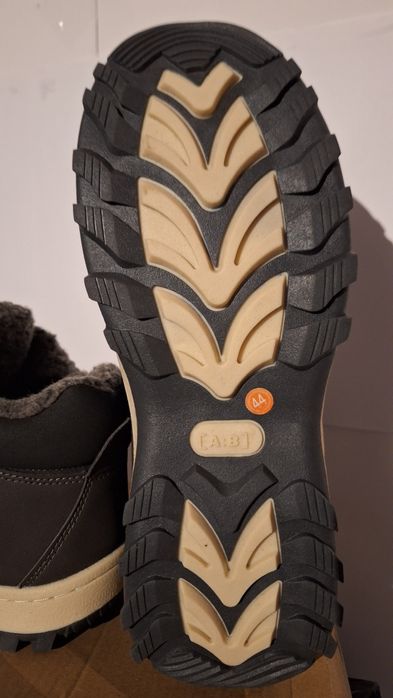 Buty nowe męskie zimowe kolor szary rozmiar 44