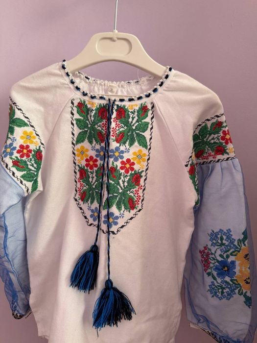 Вишиванка на дівчинку