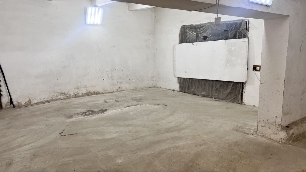 Комерційне приміщення Біля ЖД вокзалу 220 м2 Оренда Склад Виробниче