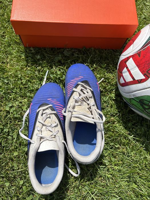Buty do piłki nożnej NIKE PHANTOM R 36,5