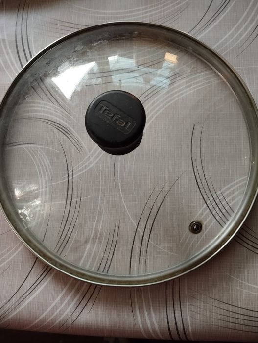 Продам две крышки