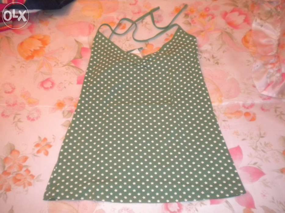 Top verde estrelas L Bershka + Revirador pestanas
