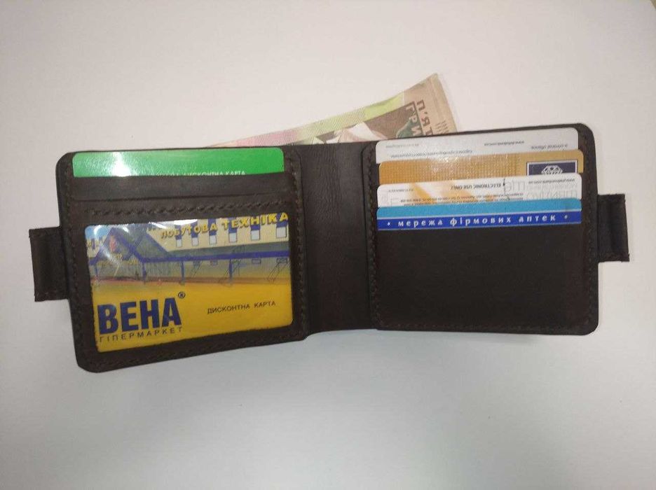 Шкіряний гаманець коричневого кольору