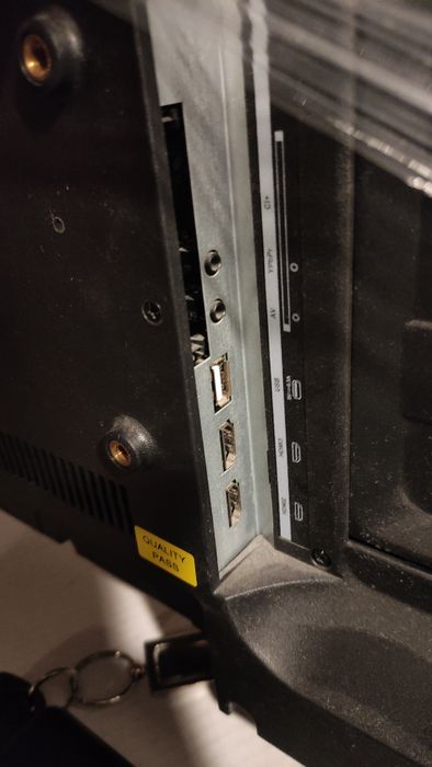 TV Manta LED 32 cale telewizor MPEG 4 DVB-T