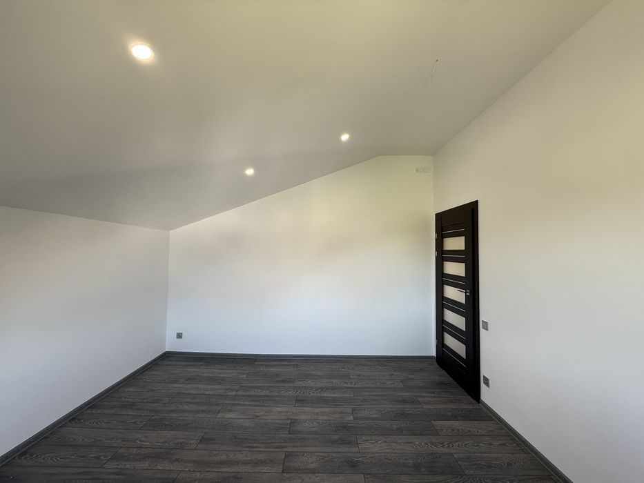 Продається будинок  з  новим Ремонтом