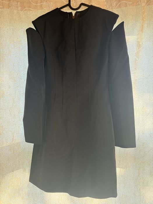 Нова жіноча сукня