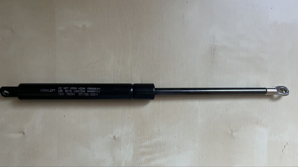 Поршень(газліфт) 360мм 450Н