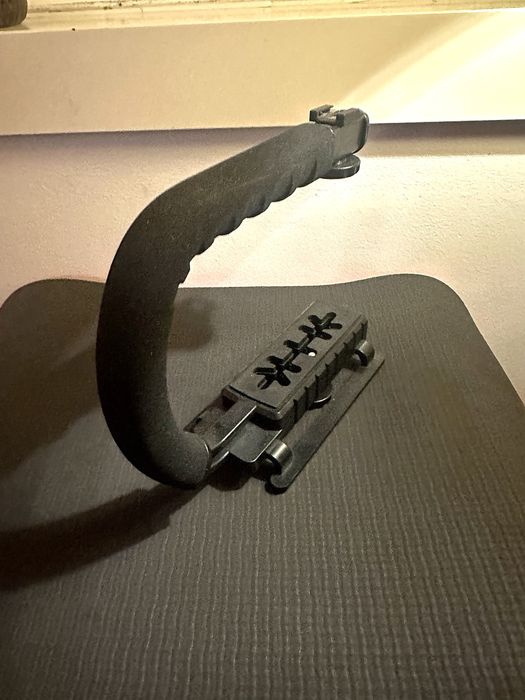 Pega em “C” para DSLR