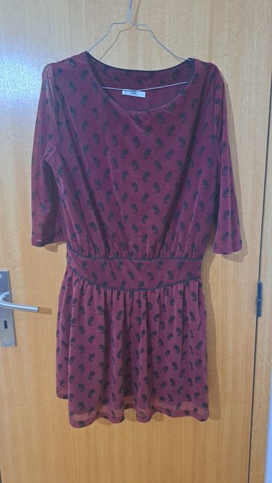 Vestido Curto • Padrão Bordeaux • Mango | M