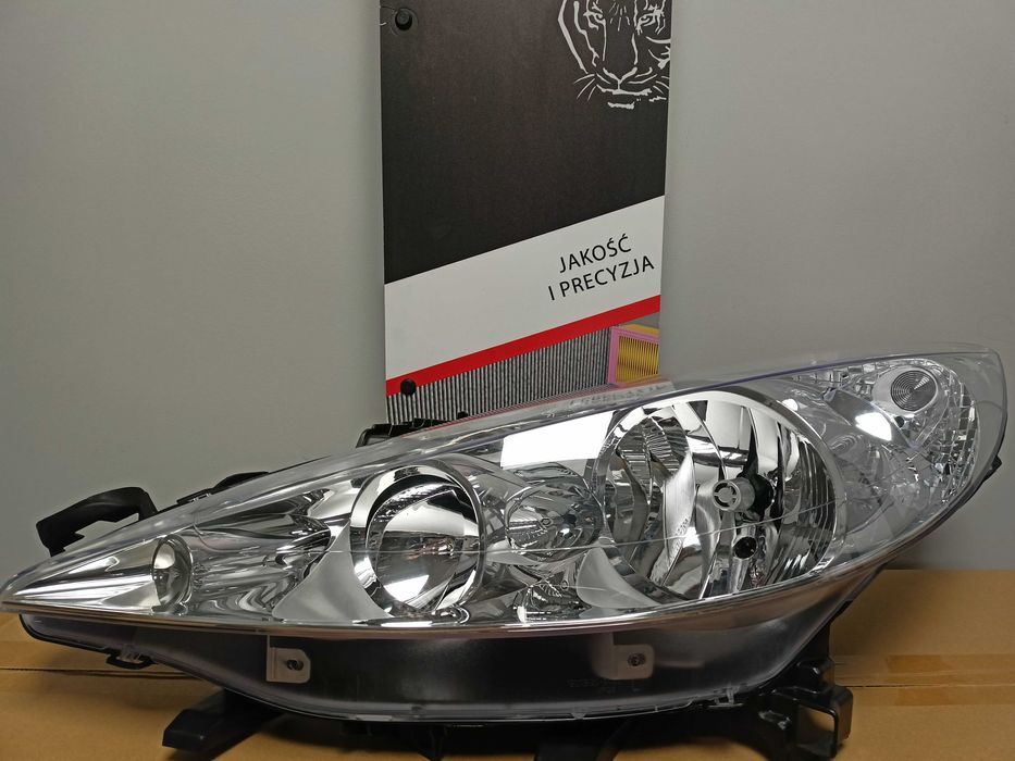 Peugeot 207 06- Lampa/Reflektor przód lewy /H7+H1