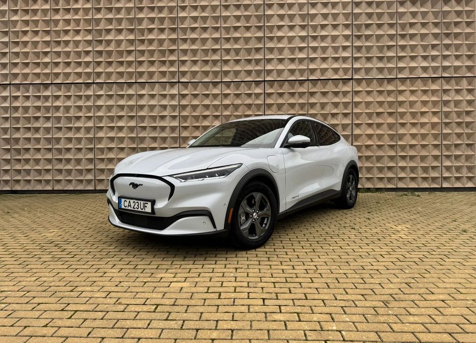 Ford Mustang Mach-E Standard64739247381121121