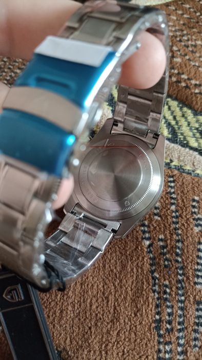 Часы кварцевые Pagani Design