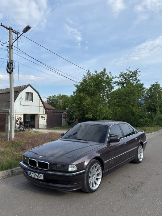 Bmw 7 E38 3.0I gas/benzin