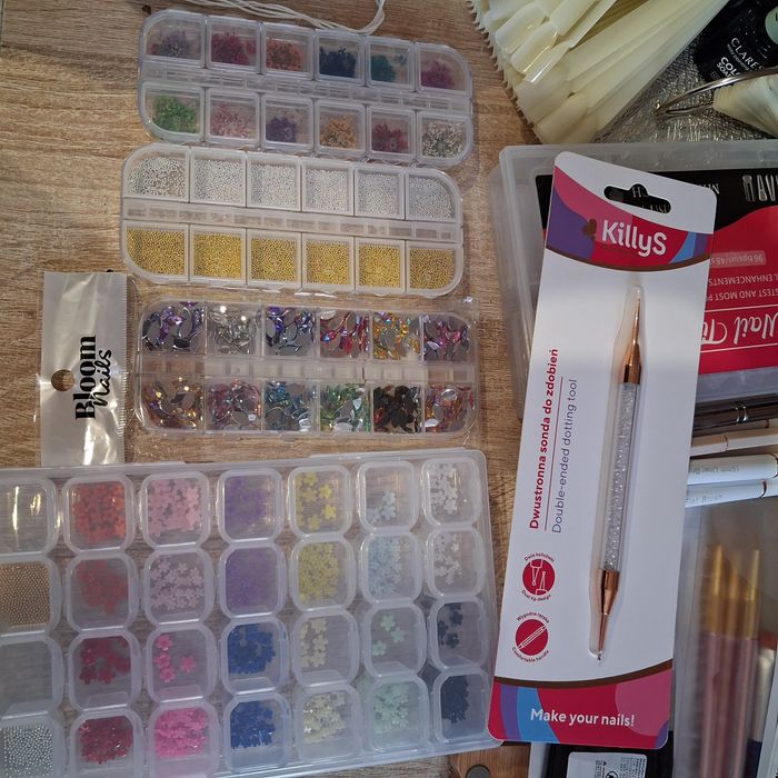 Zestaw do paznokci duża ilość