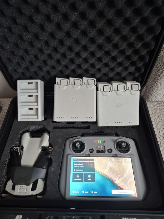 DJI Mini 4 Pro + RC2 + 2 Baterie + Hub FCC