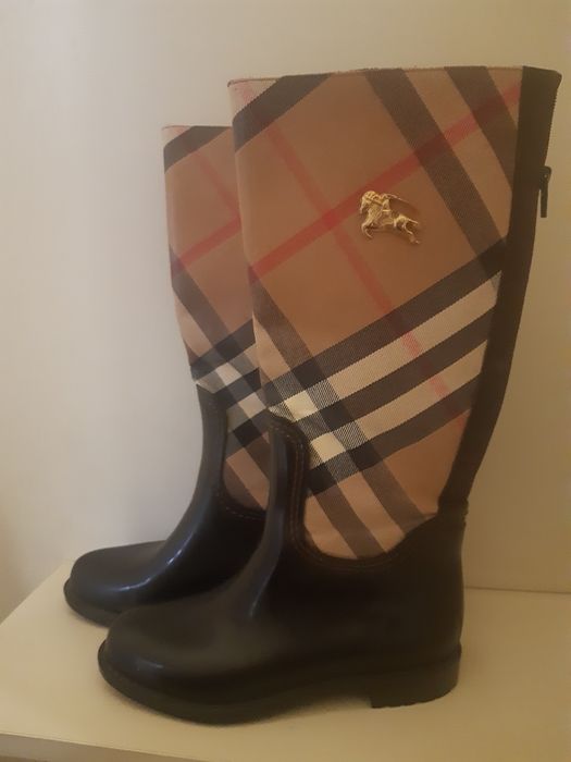 Kalosze damskie BURBERRY.